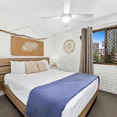 Surfers Paradise- Meters From The Beach! Gold Coast Exterior photo