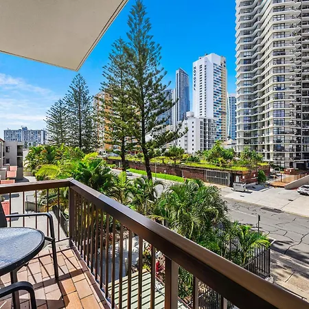 Surfers Paradise- Meters From The Beach! Gold Coast Exterior photo