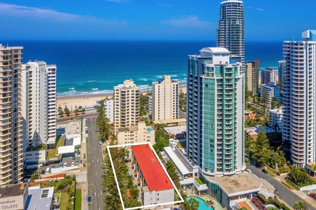 Apartment Surfers Paradise- Meters From The Beach! Gold Coast