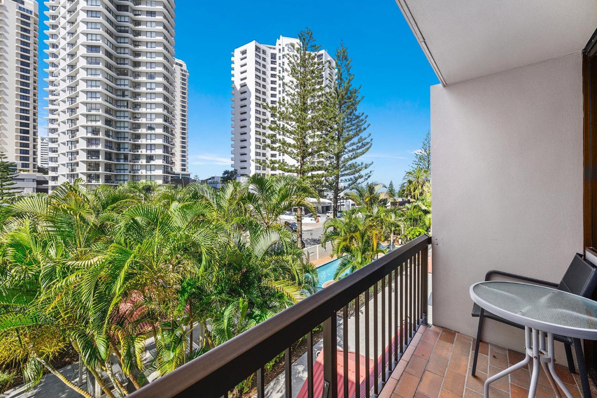 Surfers Paradise- Meters From The Beach! Apartment Gold Coast