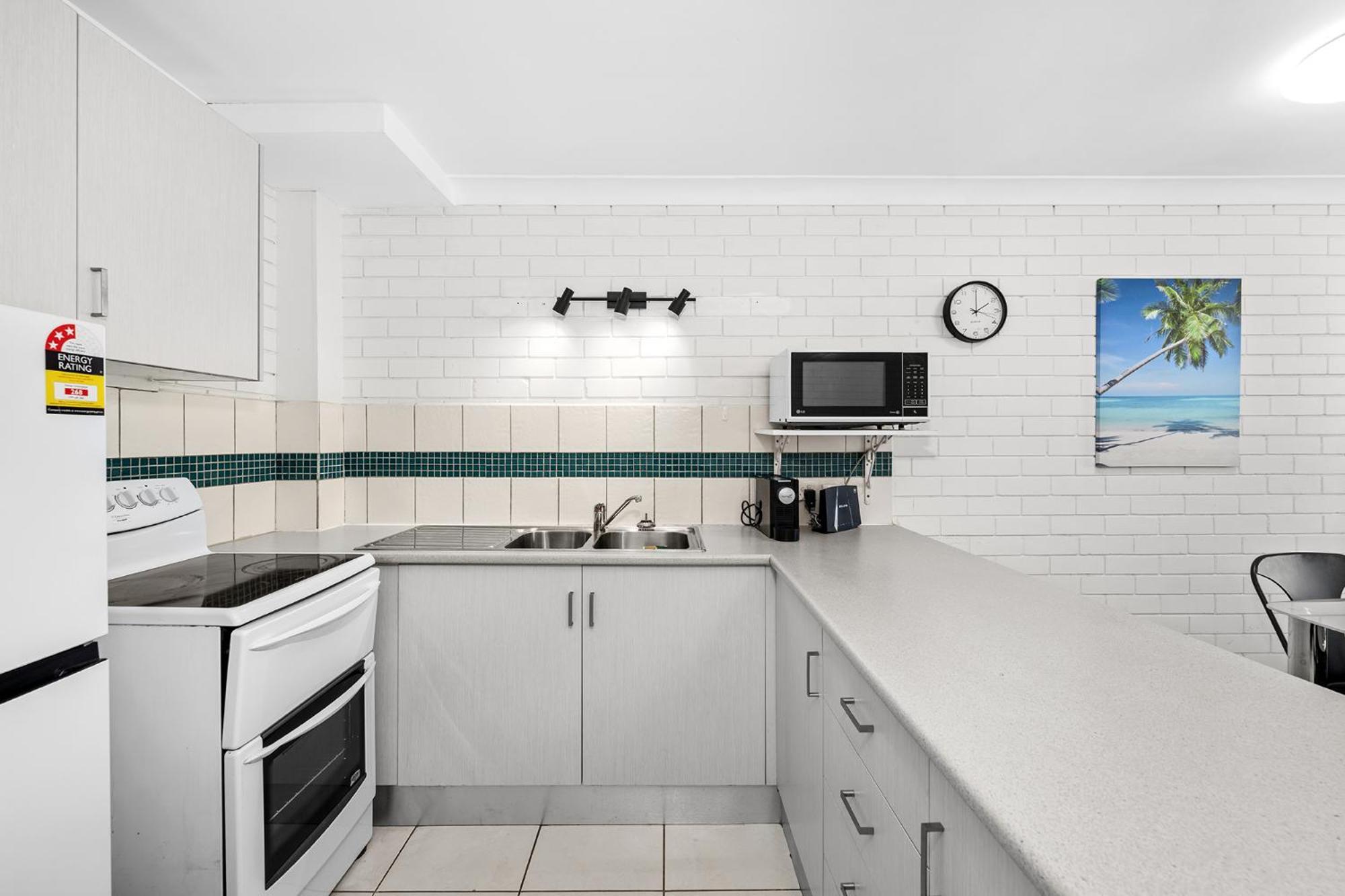 Surfers Paradise- Meters From The Beach! Apartment Gold Coast